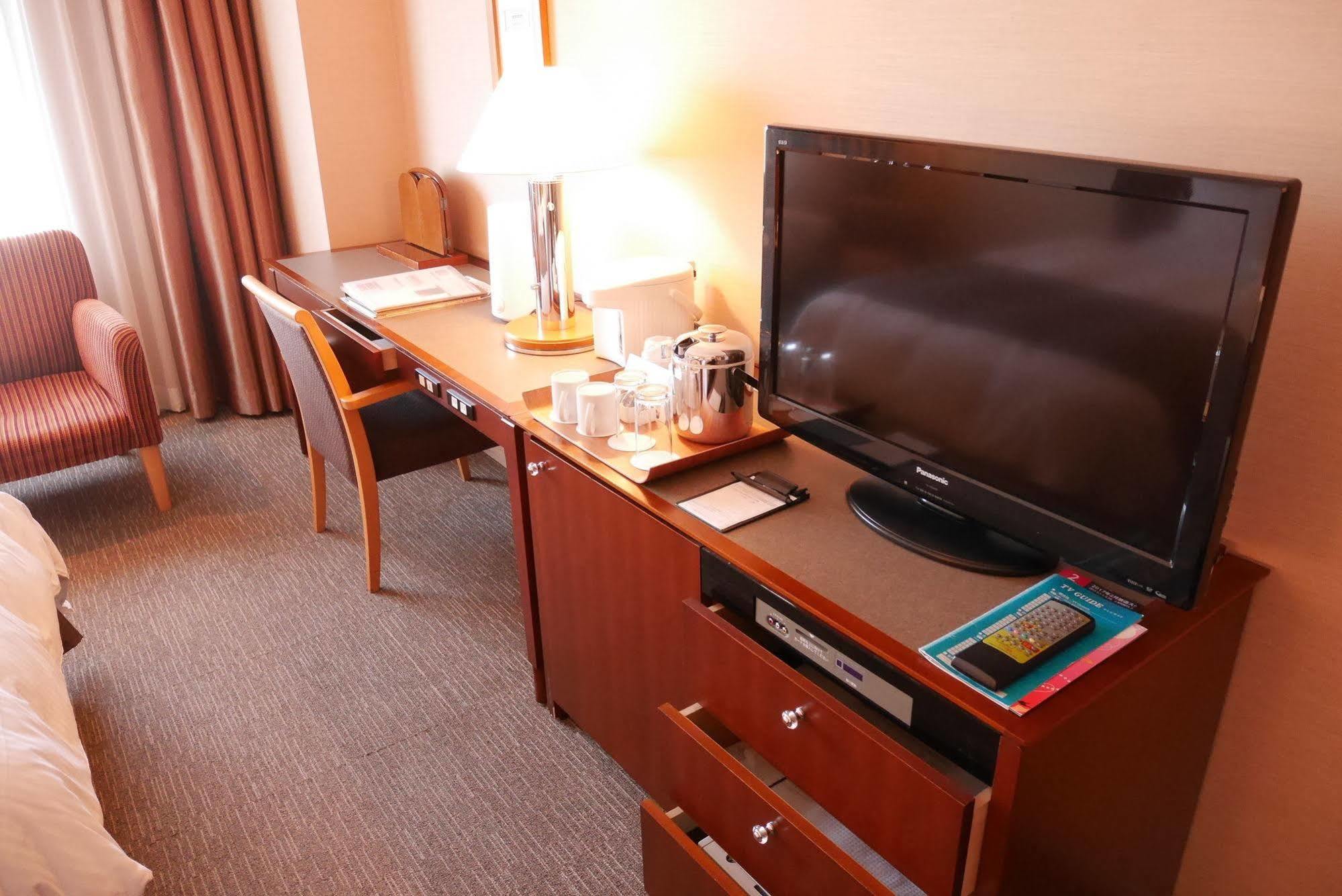 Rembrandt Hotel Ebina Exterior foto
