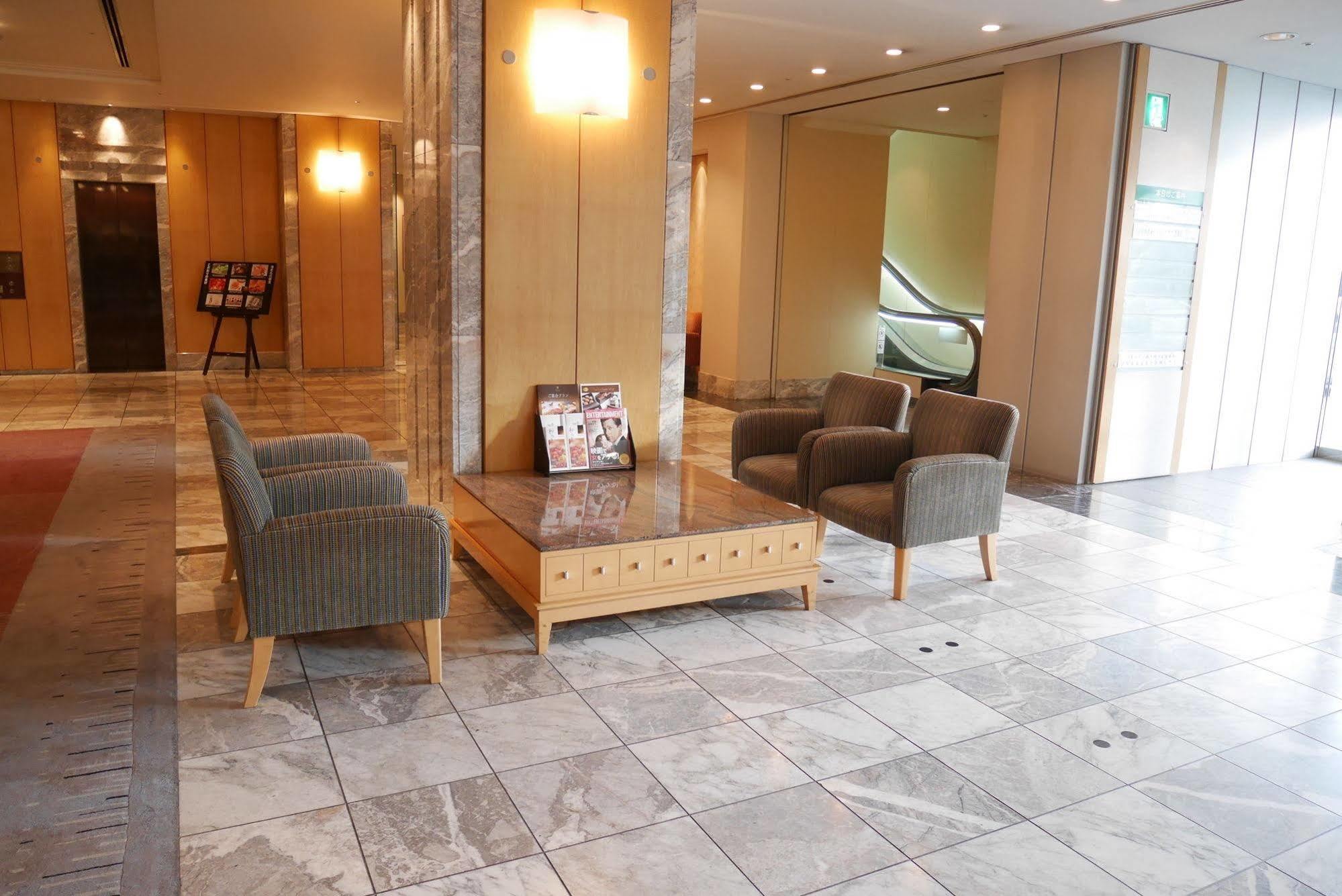 Rembrandt Hotel Ebina Exterior foto